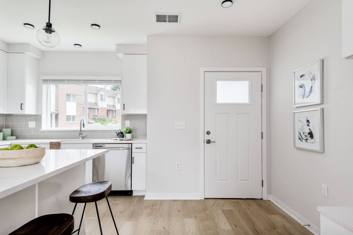 Townhouse for rent at 16001-16065 E 16th Ave, Aurora, CO 80011