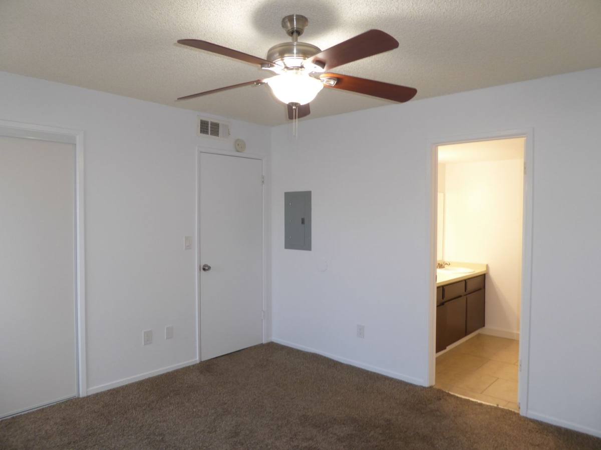 Apartment for rent at 824 Capehart Court, Ridgecrest, CA 93555