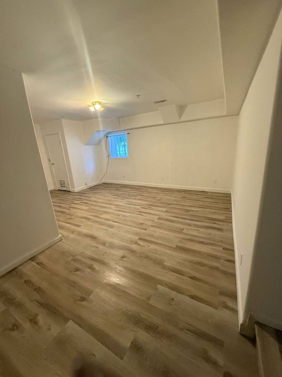 Apartment for rent at 8027 Ney Ave, Oakland, CA 94605