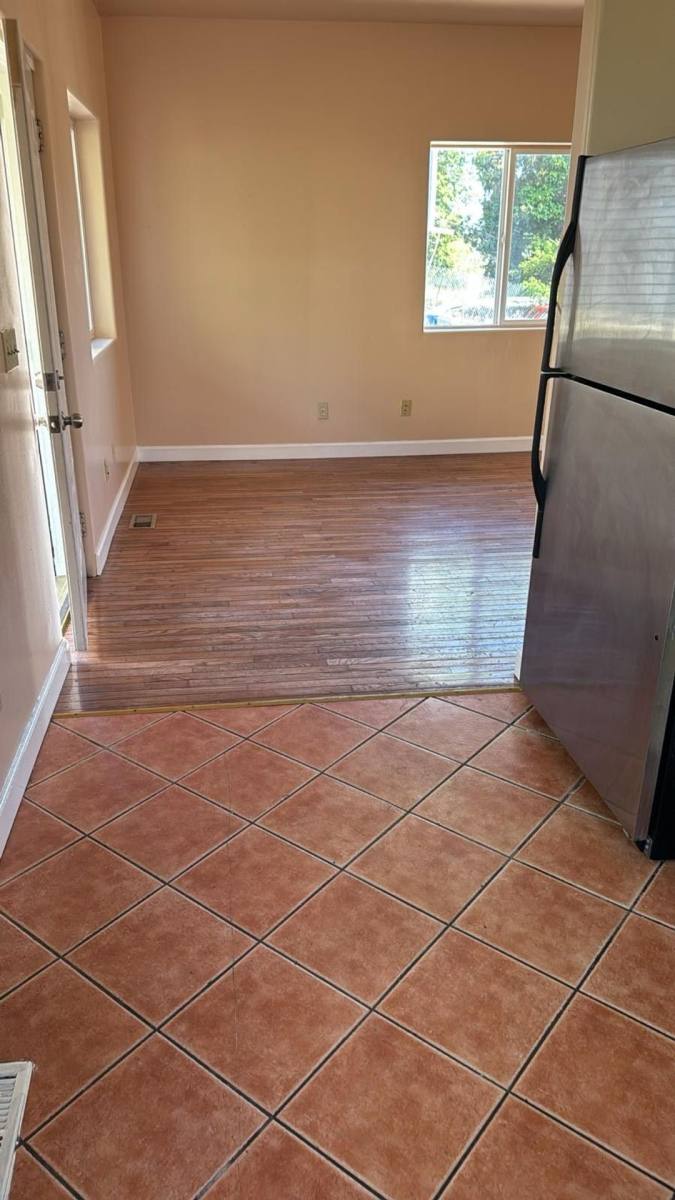 Apartment for rent at 8027 Ney Ave, Oakland, CA 94605