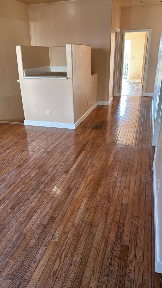 Apartment for rent at 8027 Ney Ave, Oakland, CA 94605