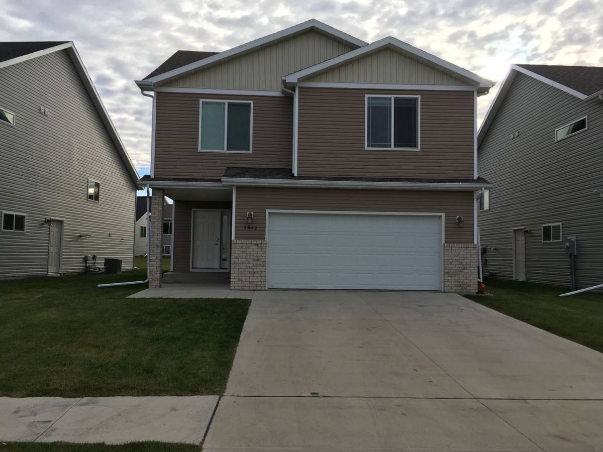 House for rent at 5942 56th Ave S, Fargo, ND 58104