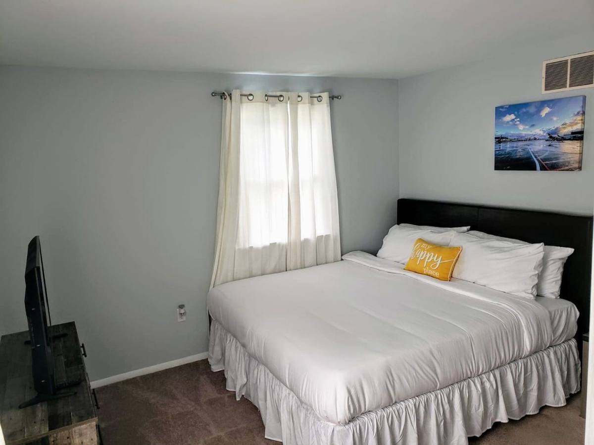 House for rent at 202 Glen Rd, Pasadena, MD 21122
