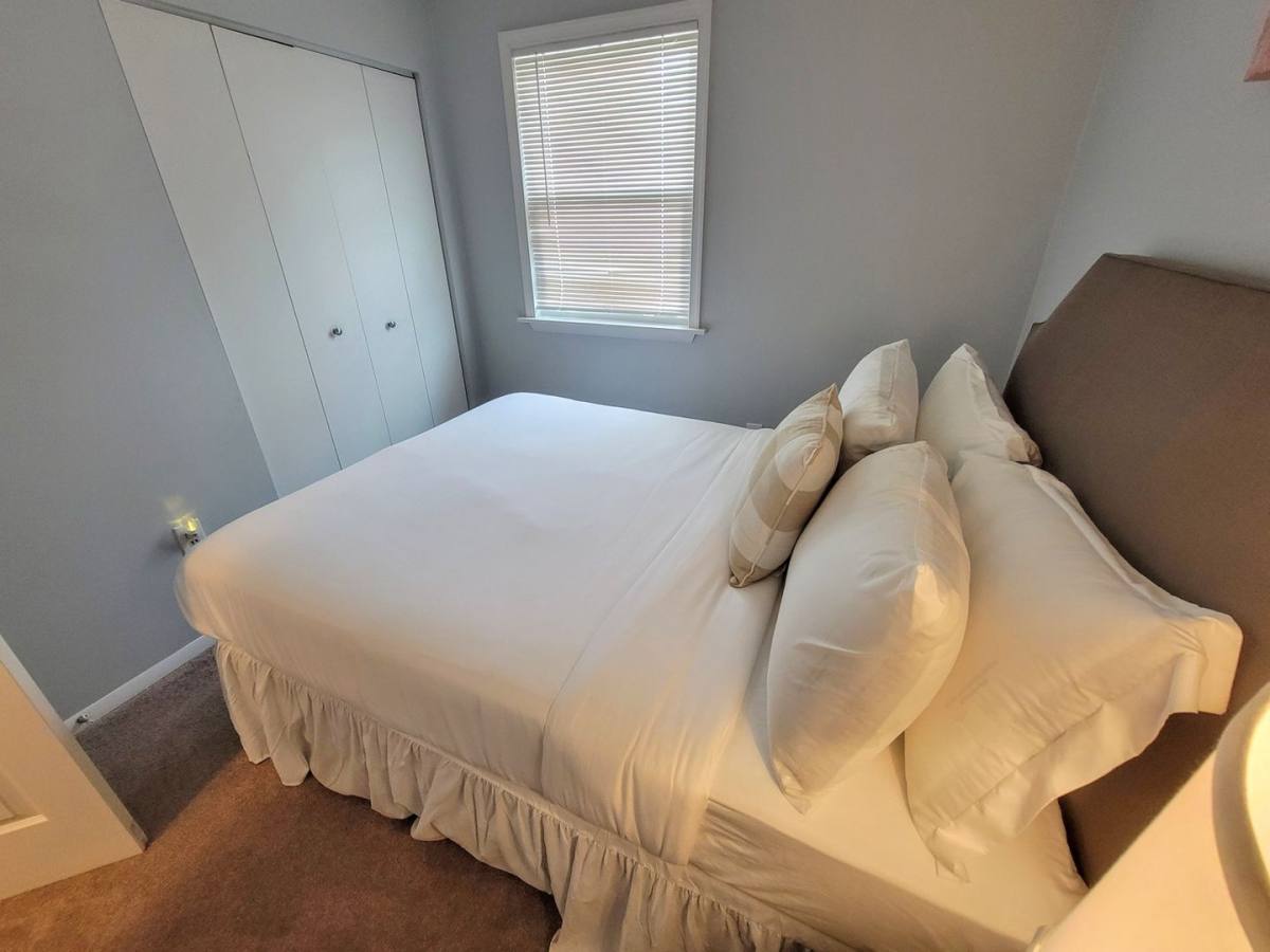 House for rent at 202 Glen Rd, Pasadena, MD 21122