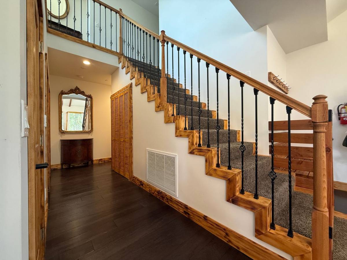 House for rent at 43837 Mendocino Dr, Big Bear Lake, CA 92315