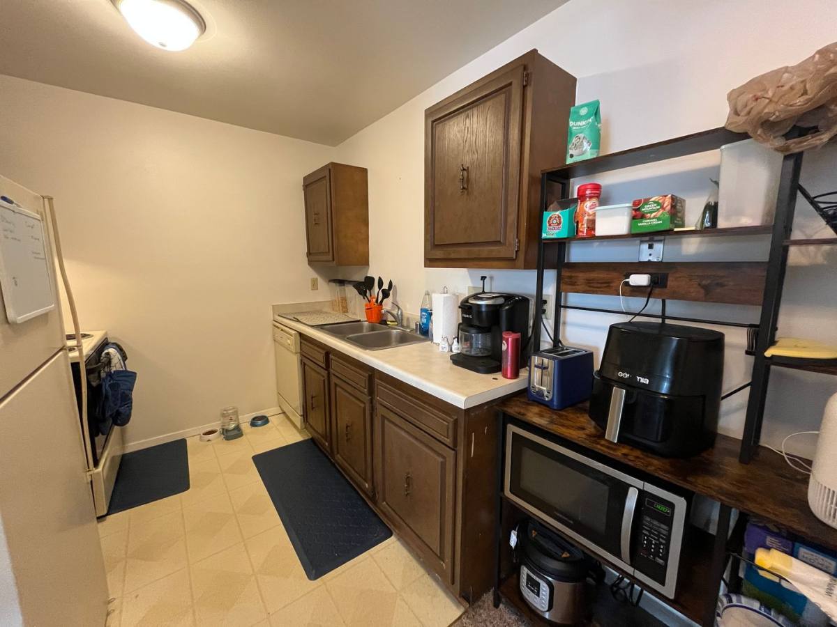 Apartment for rent at 11229 W National Ave, Milwaukee, WI 53227
