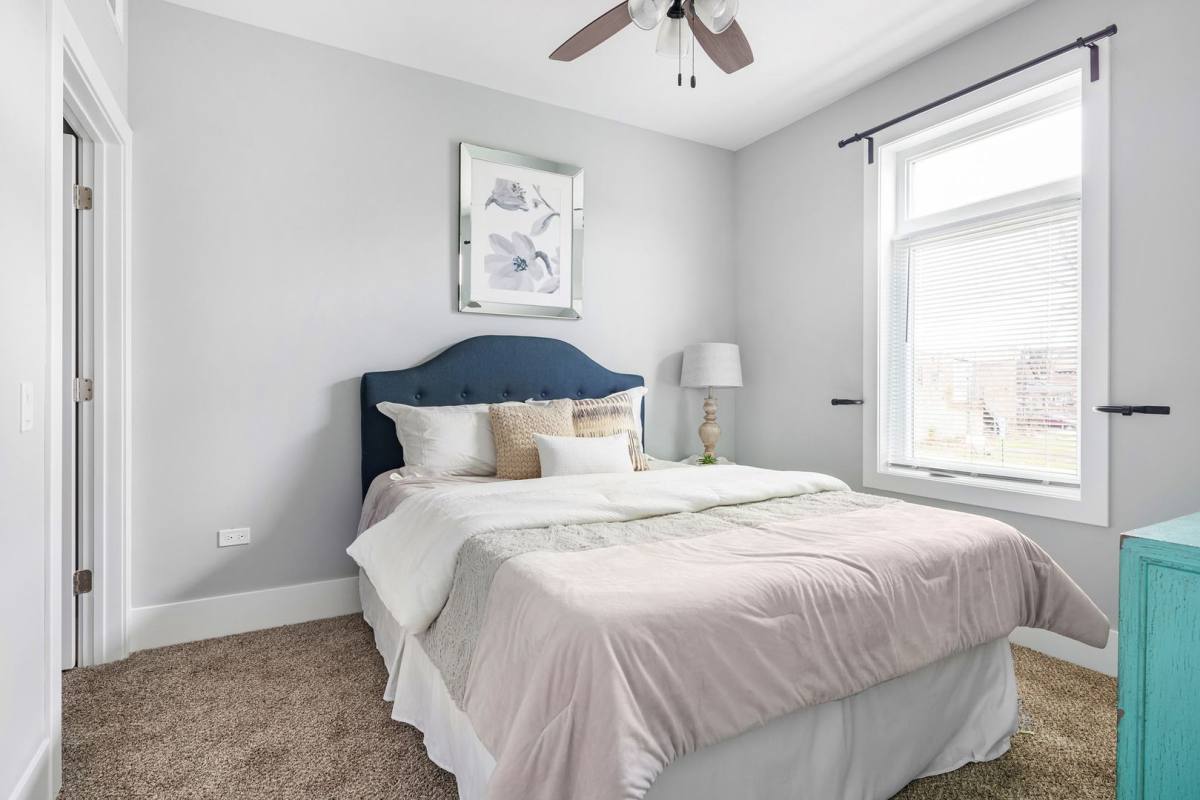 Apartment for rent at 504 Lyman Ave, Oak Park, IL 60304