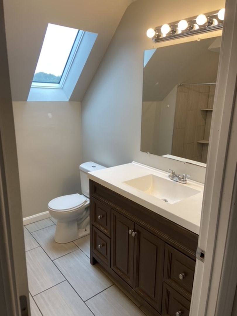 Apartment for rent at 94 Oakland Ave, Providence, RI 02908