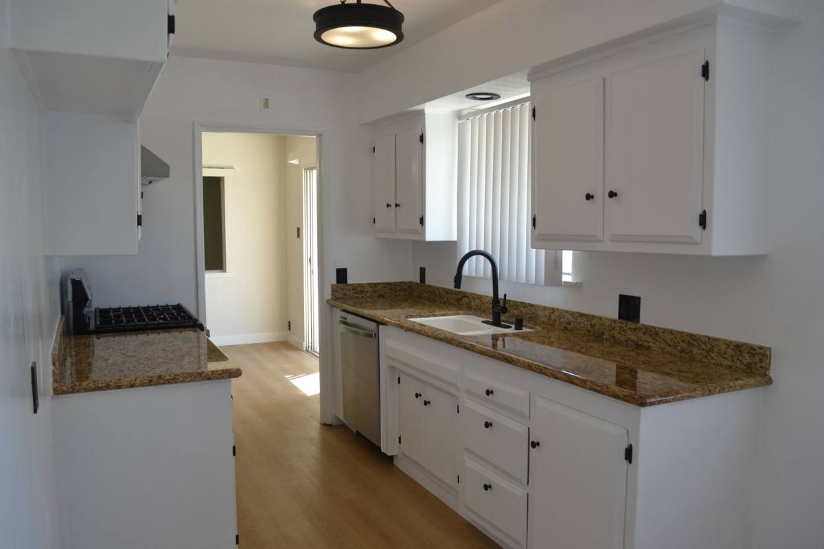 Apartment for rent at 1011 W Duarte Rd, Arcadia, CA 91007