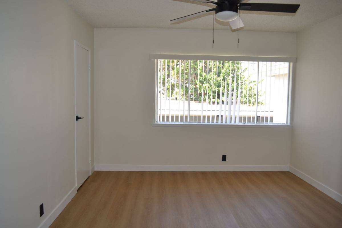 Apartment for rent at 1011 W Duarte Rd, Arcadia, CA 91007
