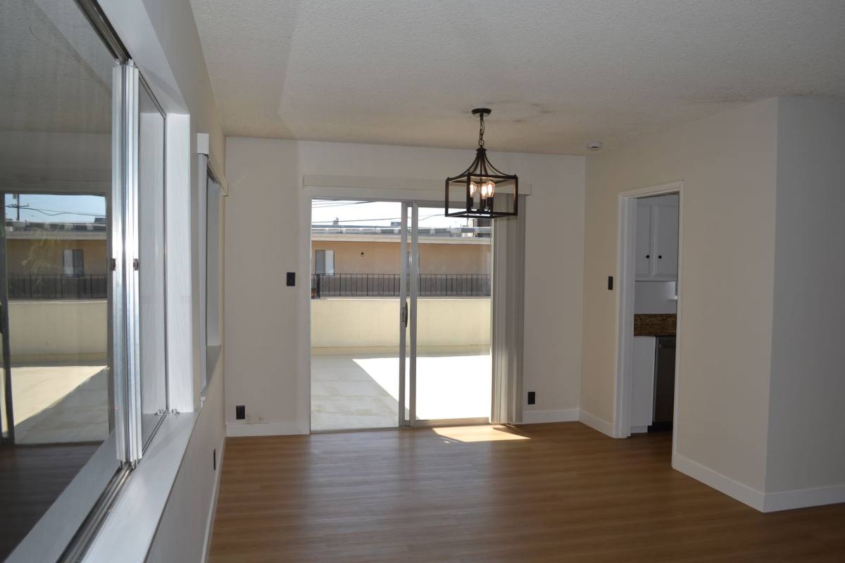 Apartment for rent at 1011 W Duarte Rd, Arcadia, CA 91007