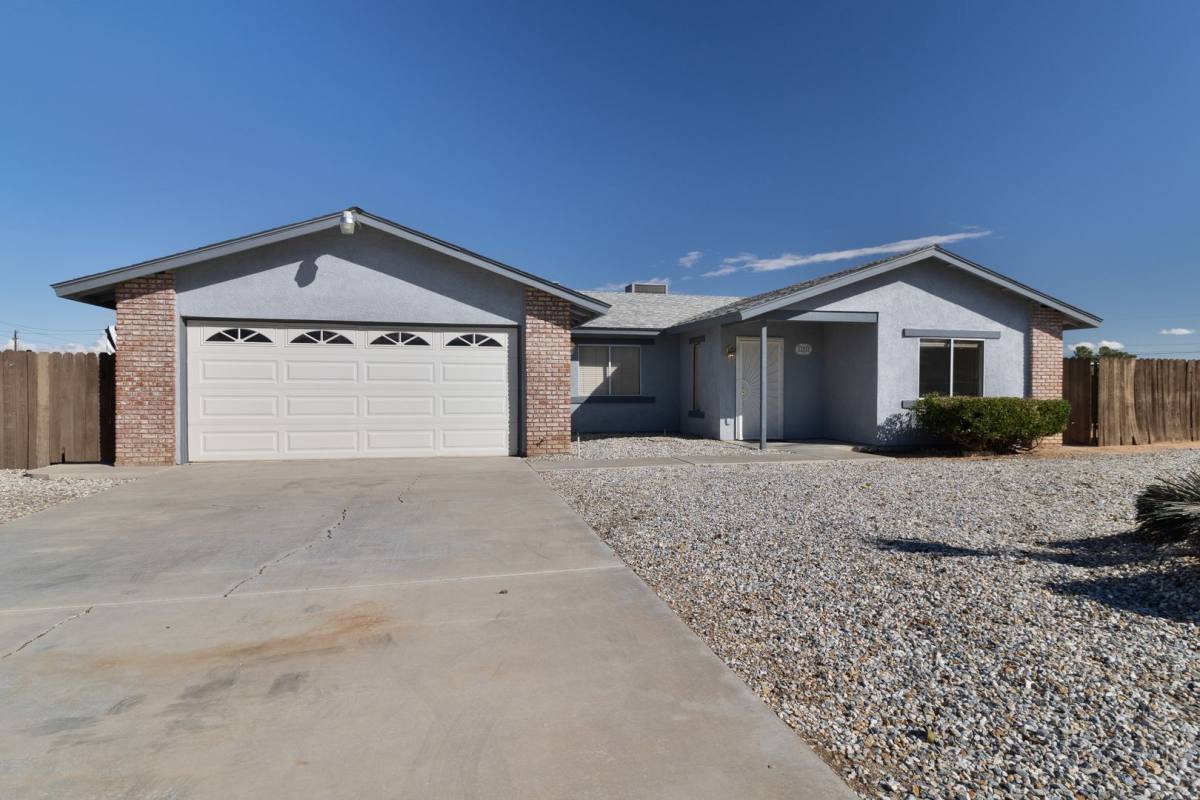 House for rent at 11515 Chimayo Rd, Apple Valley, CA 92308