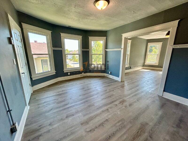 Apartment for rent at 416 E 9th St #2, Michigan City, IN 46360