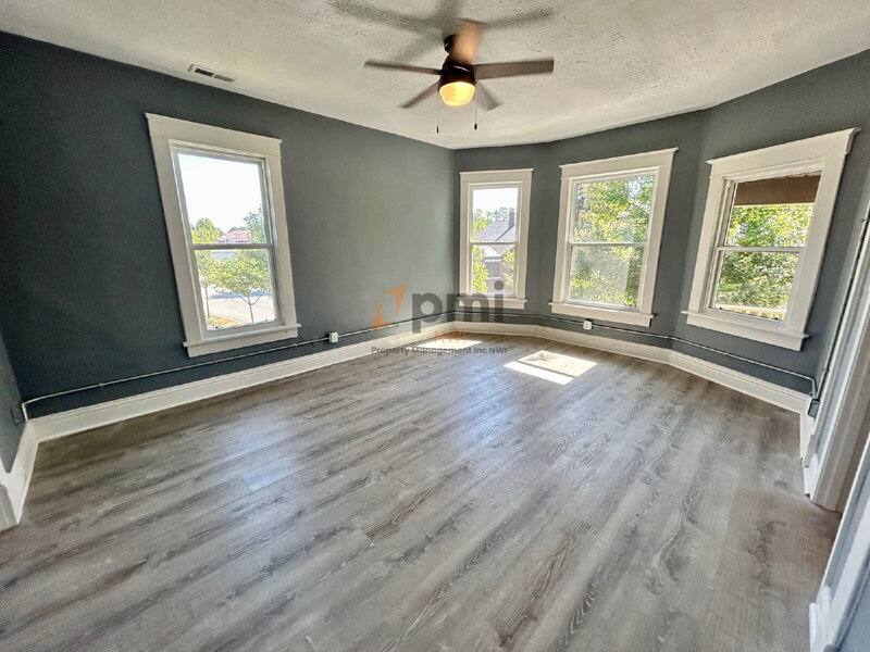 Apartment for rent at 416 E 9th St #2, Michigan City, IN 46360