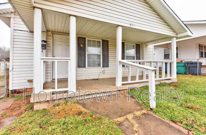 House for rent at 321 SE 25th St, Oklahoma City, OK 73129