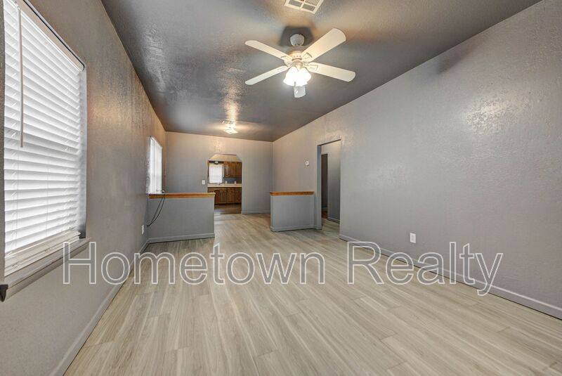 House for rent at 321 SE 25th St, Oklahoma City, OK 73129