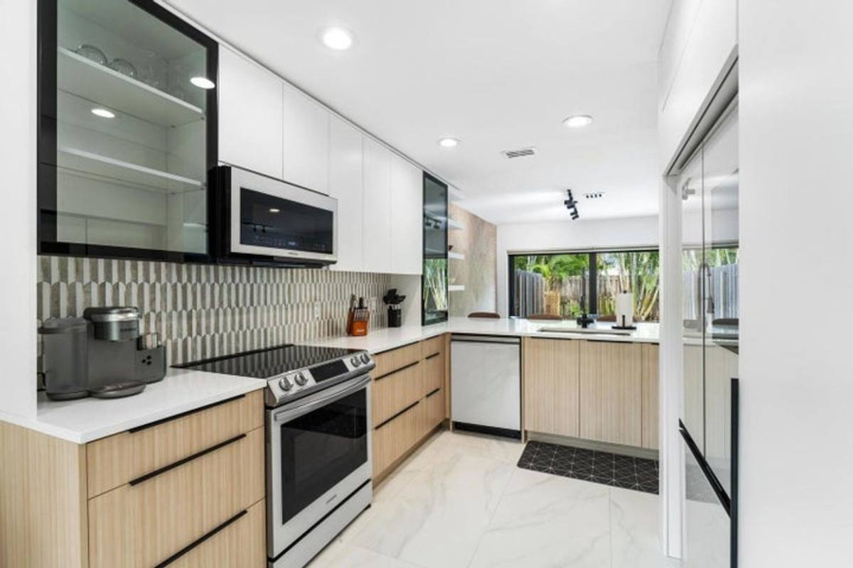 Townhouse for rent at 541 N Ocean Blvd E, Boca Raton, FL 33432
