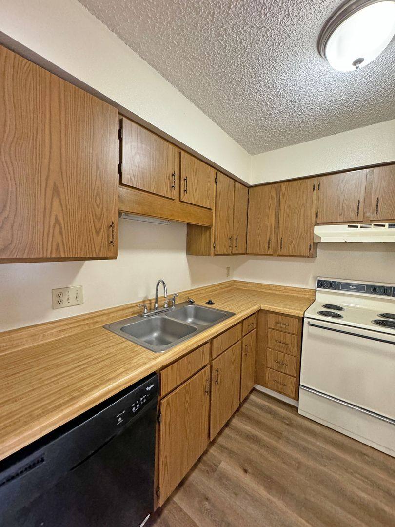 Apartment for rent at 2940 N E Ave, Springfield, MO 65803