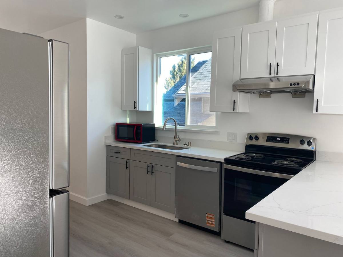 House for rent at 1711 Bridge Ave Lo, Oakland, CA 94601