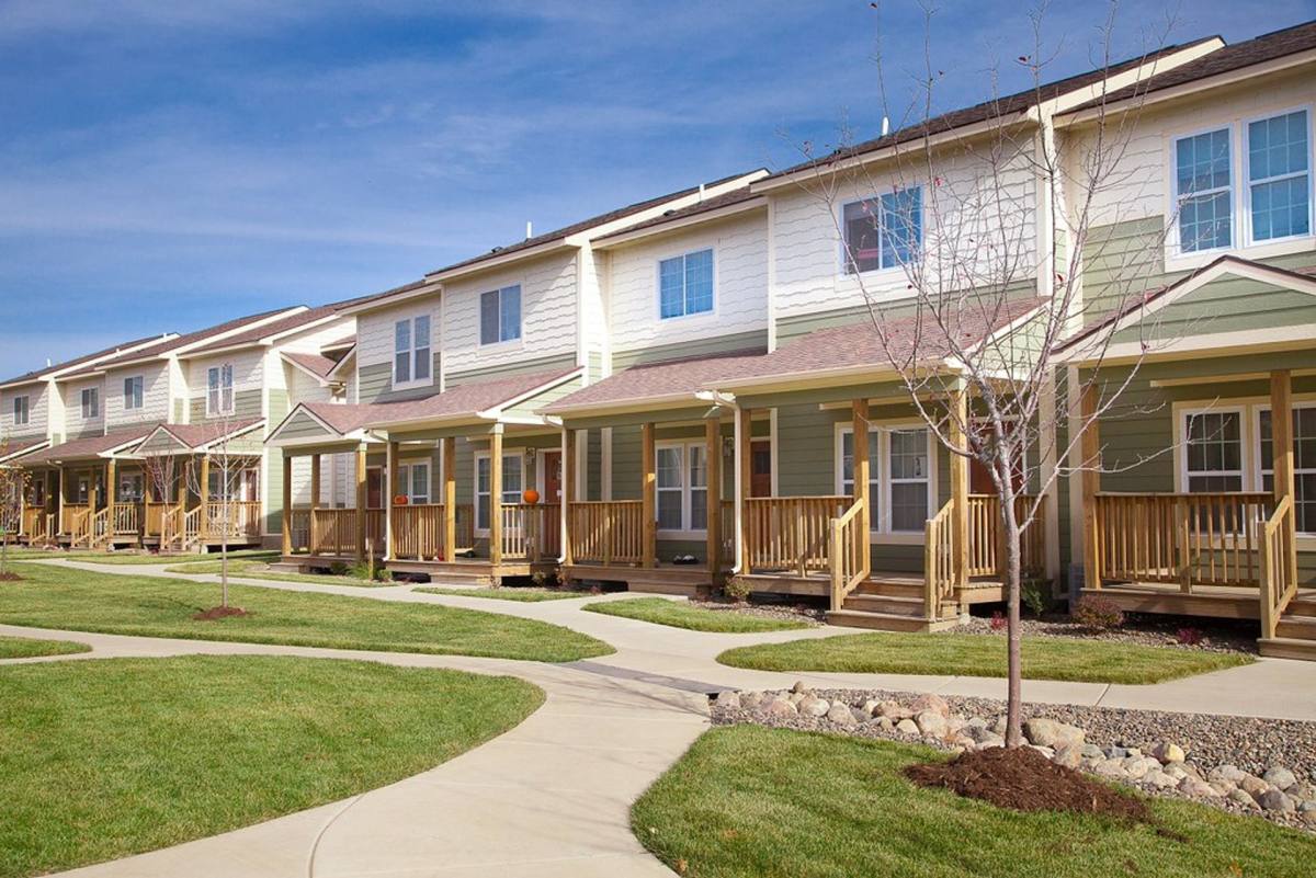 Townhouse for rent at 4th Ave SE, Watford City, ND 58854