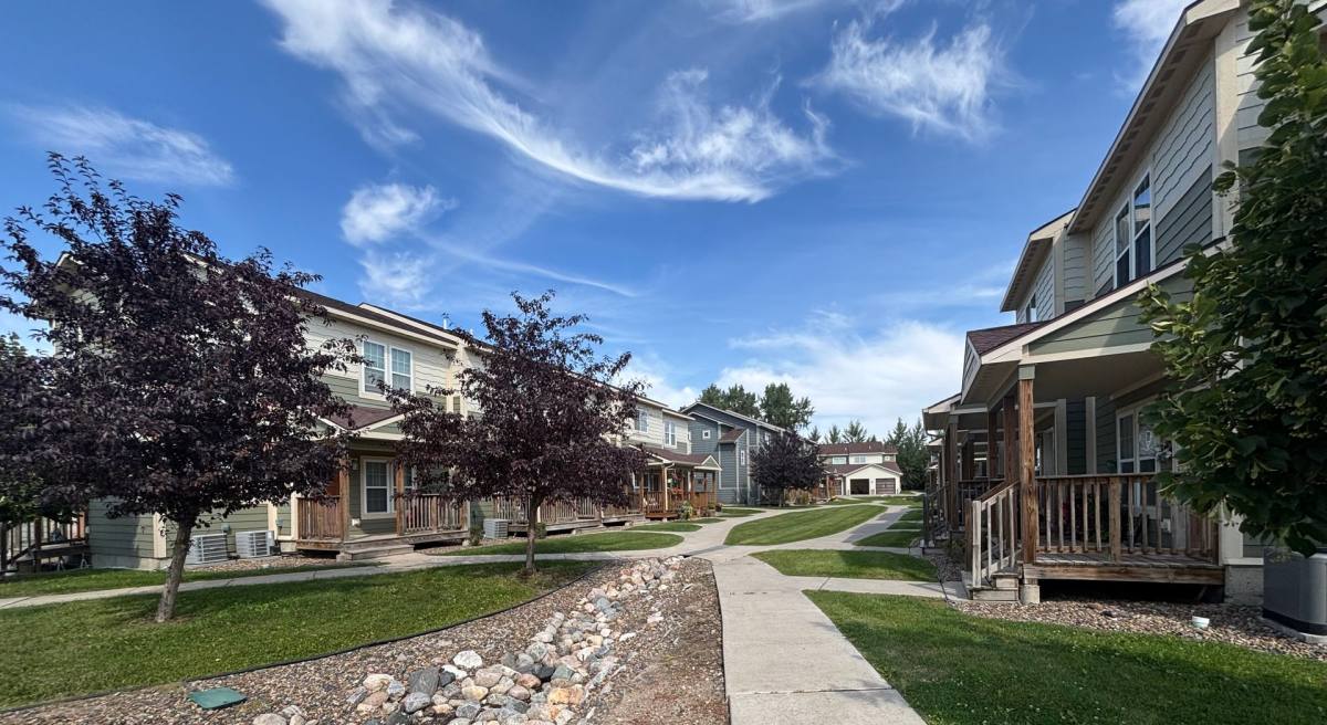 Townhouse for rent at 4th Ave SE, Watford City, ND 58854