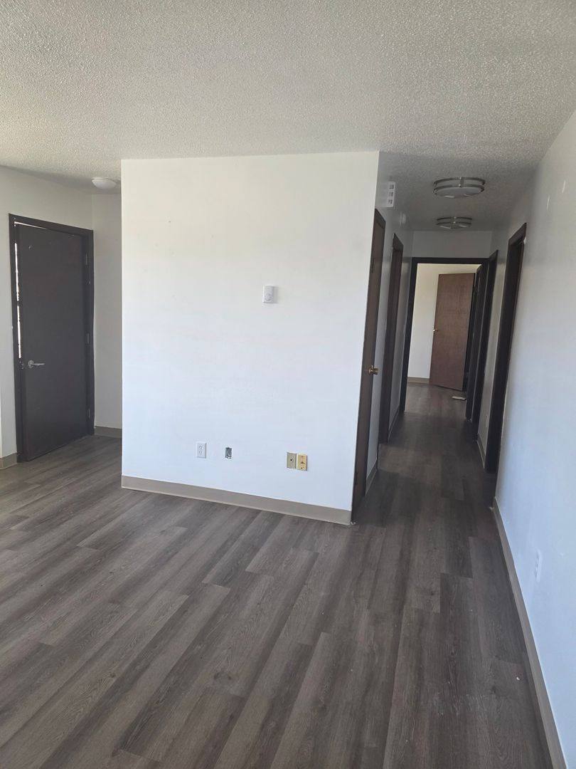 Apartment for rent at 1409 12th Ave, Belle Plaine, IA 52208