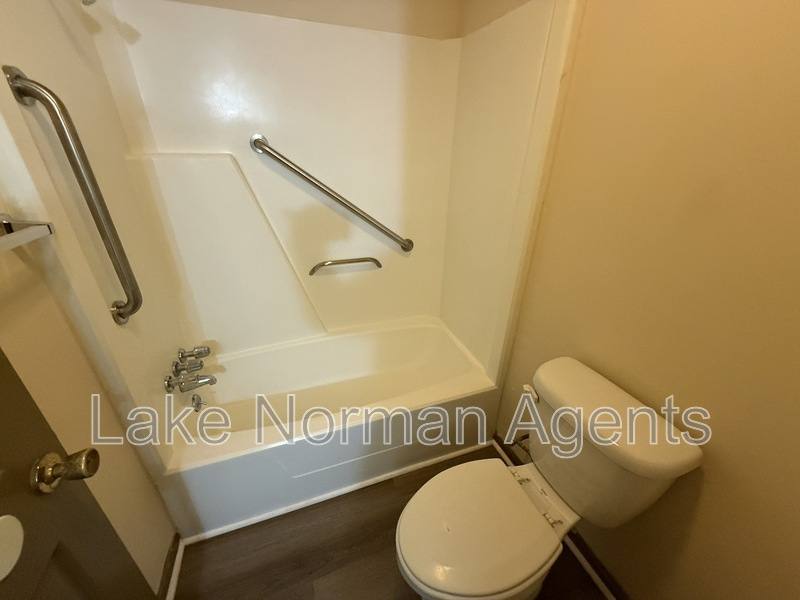 Apartment for rent at 810 10th St Blvd NW #3, Hickory, NC 28601