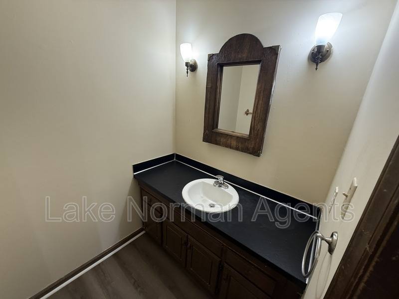 Apartment for rent at 810 10th St Blvd NW #3, Hickory, NC 28601