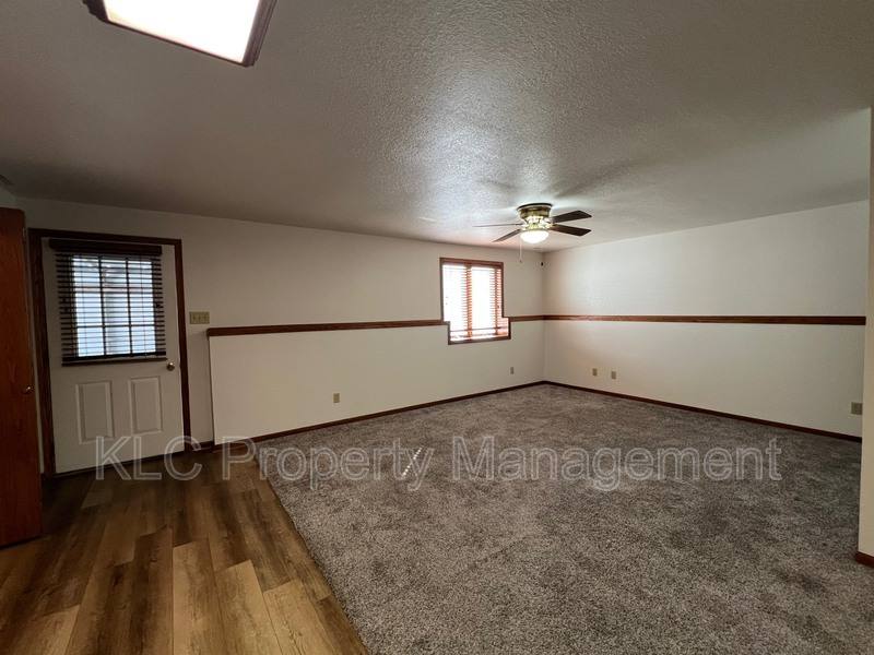 Apartment for rent at 523 S 11th St #1, Adel, IA 50003