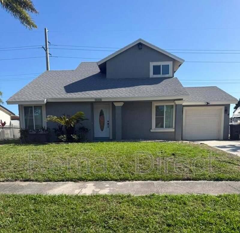 House for rent at 5120 El Claro S, West Palm Beach, FL 33415