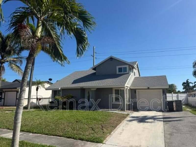 House for rent at 5120 El Claro S, West Palm Beach, FL 33415