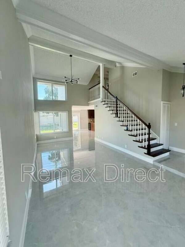 House for rent at 5120 El Claro S, West Palm Beach, FL 33415