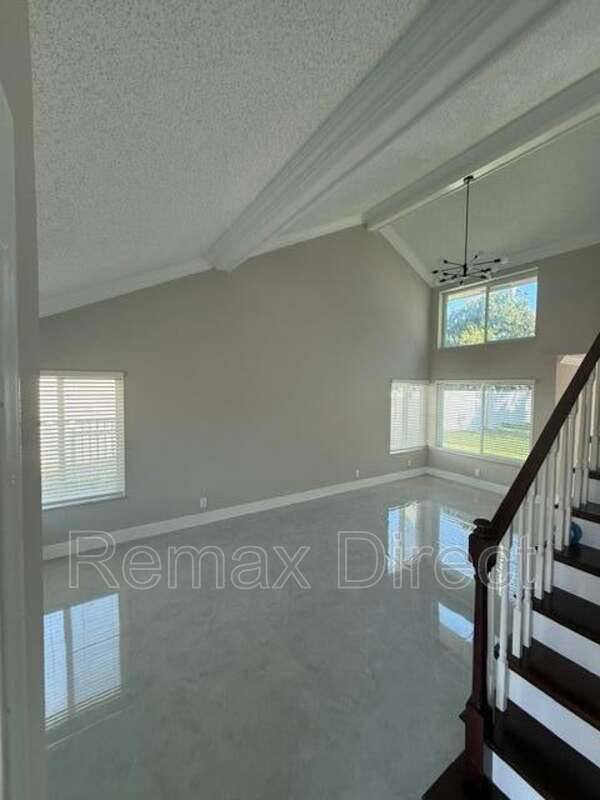 House for rent at 5120 El Claro S, West Palm Beach, FL 33415