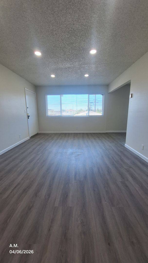 Apartment for rent at 13322 Cordary Ave, Hawthorne, CA 90250