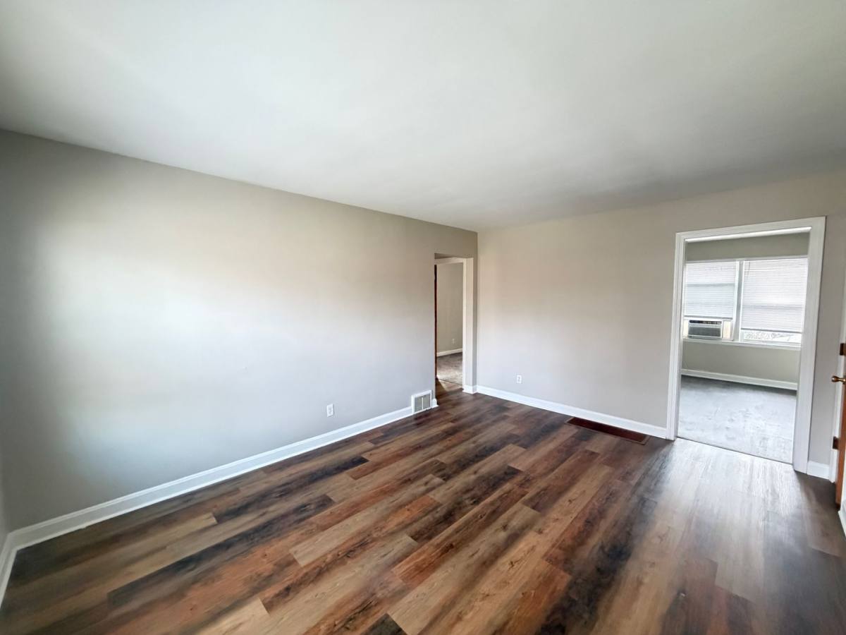 Apartment for rent at 2912 Moran Place, Louisville, KY 40206