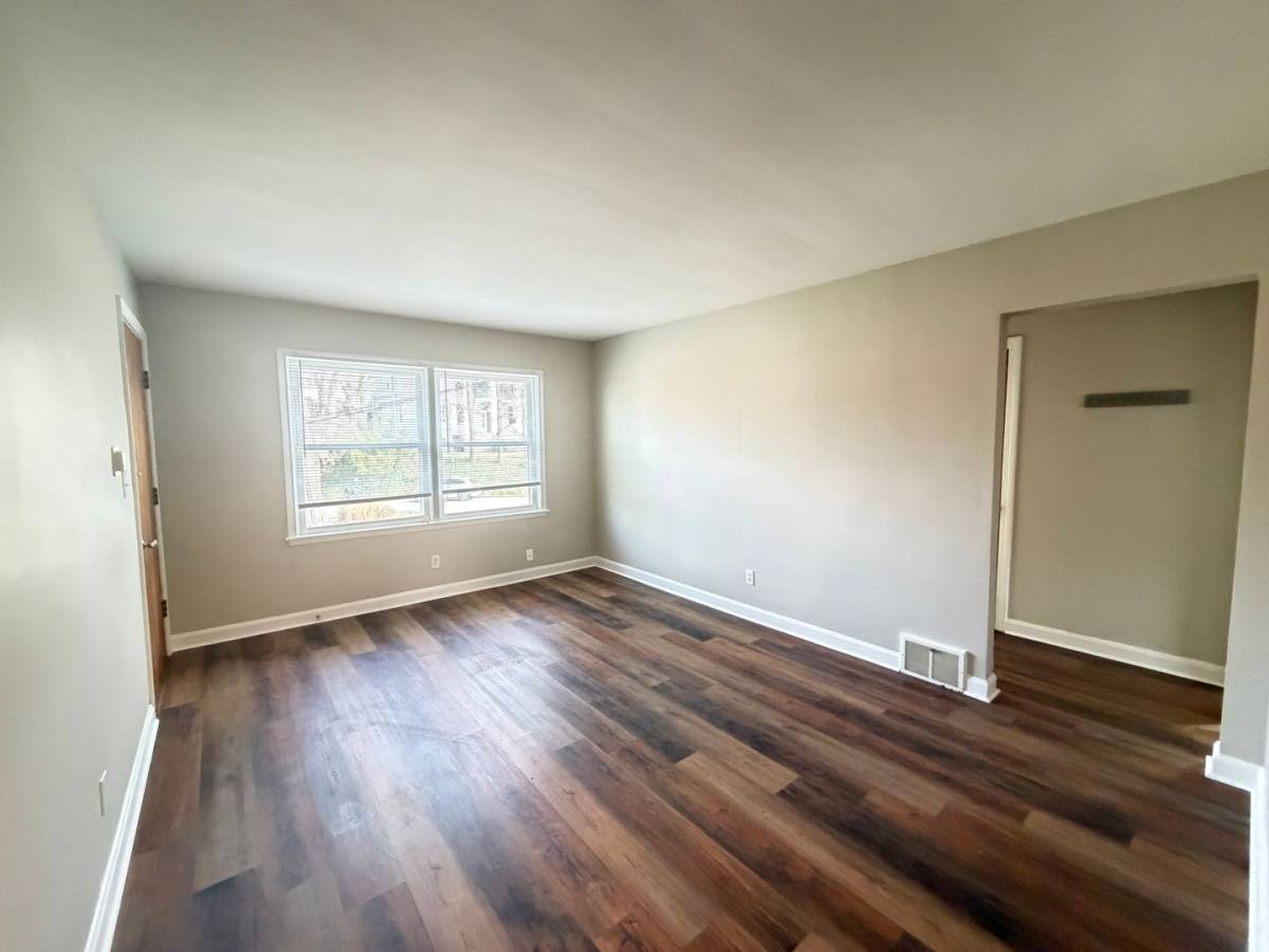 Apartment for rent at 2912 Moran Place, Louisville, KY 40206