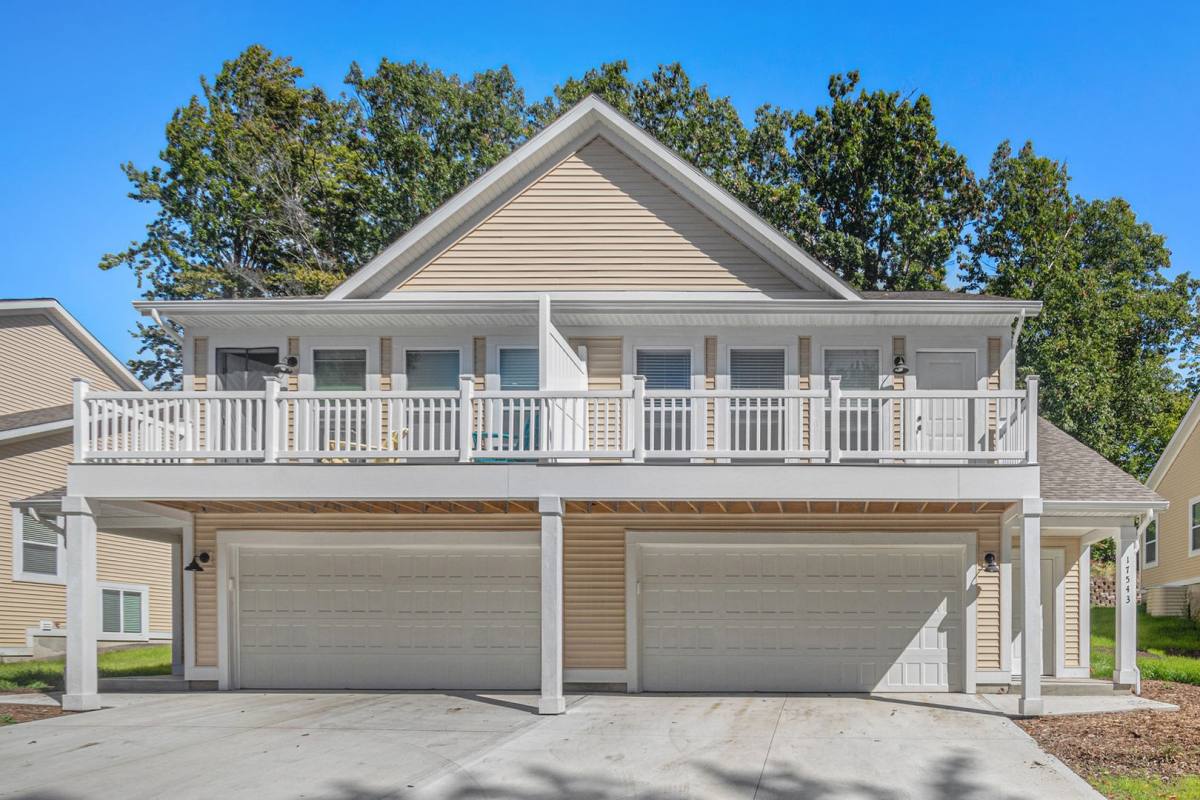 House for rent at 17543 Beechwood Lane, Spring Lake, MI 49456