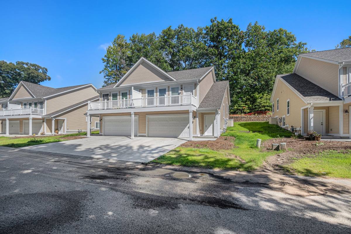 House for rent at 17543 Beechwood Lane, Spring Lake, MI 49456