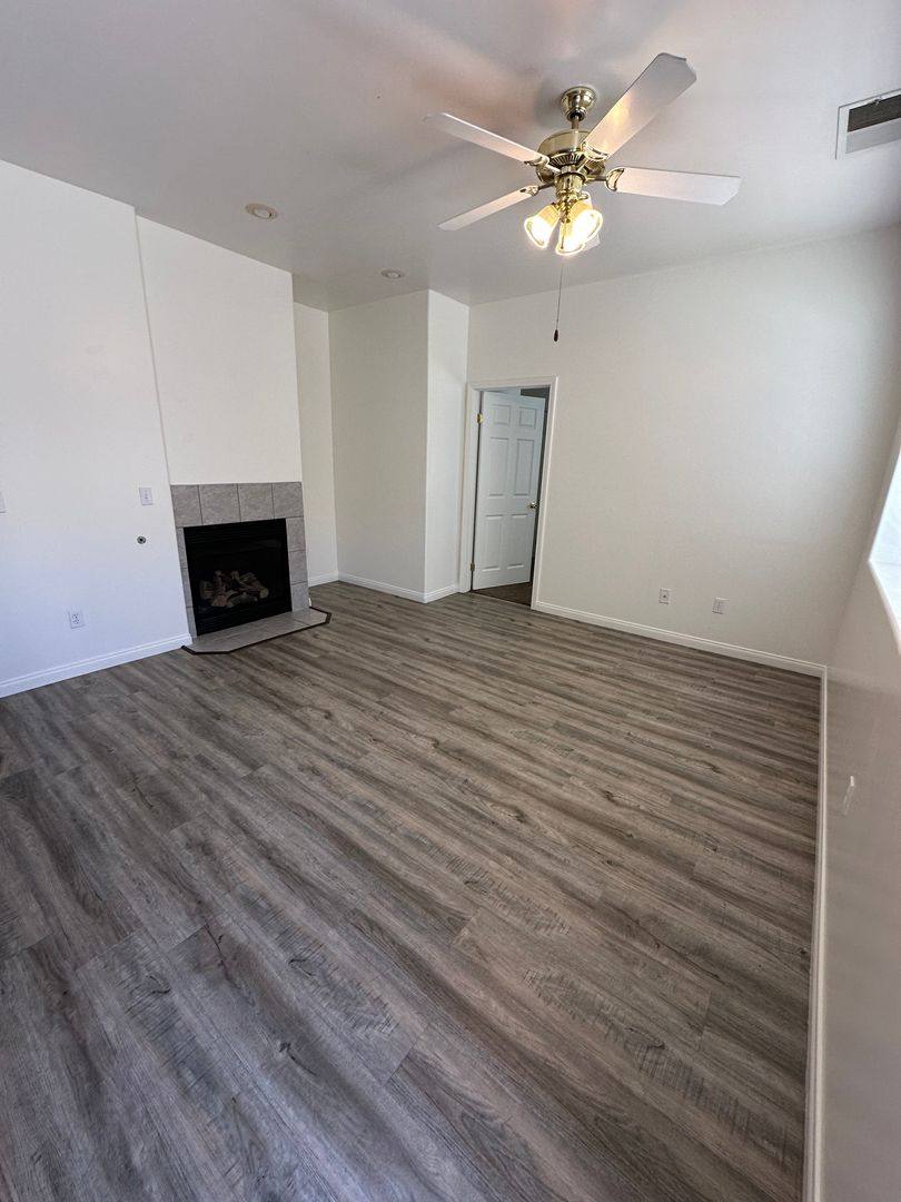 Apartment for rent at 516 Yellow Meadow Court, Bakersfield, CA 93308