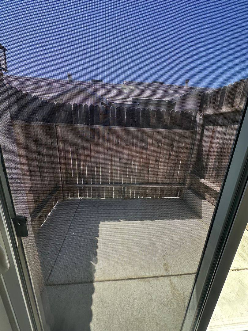 Apartment for rent at 516 Yellow Meadow Court, Bakersfield, CA 93308