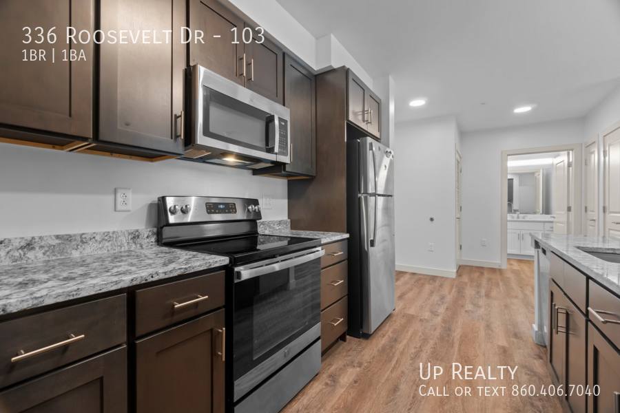 Apartment for rent at 336 Roosevelt Dr, Seymour, CT 06483