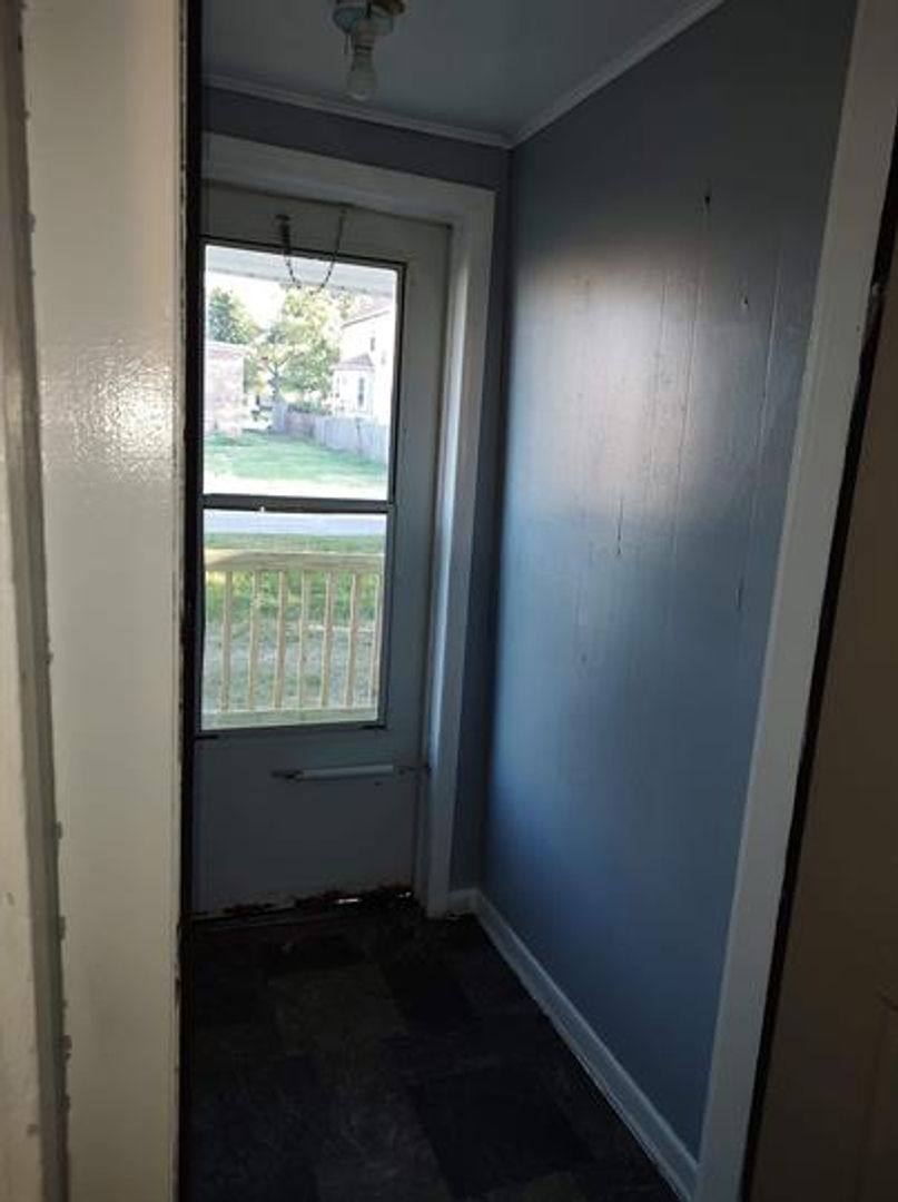 House for rent at 709 8th St, Menominee, MI 49858