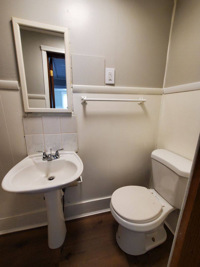 Apartment for rent at 30-32 N Miami Ave, Dayton, OH 45449