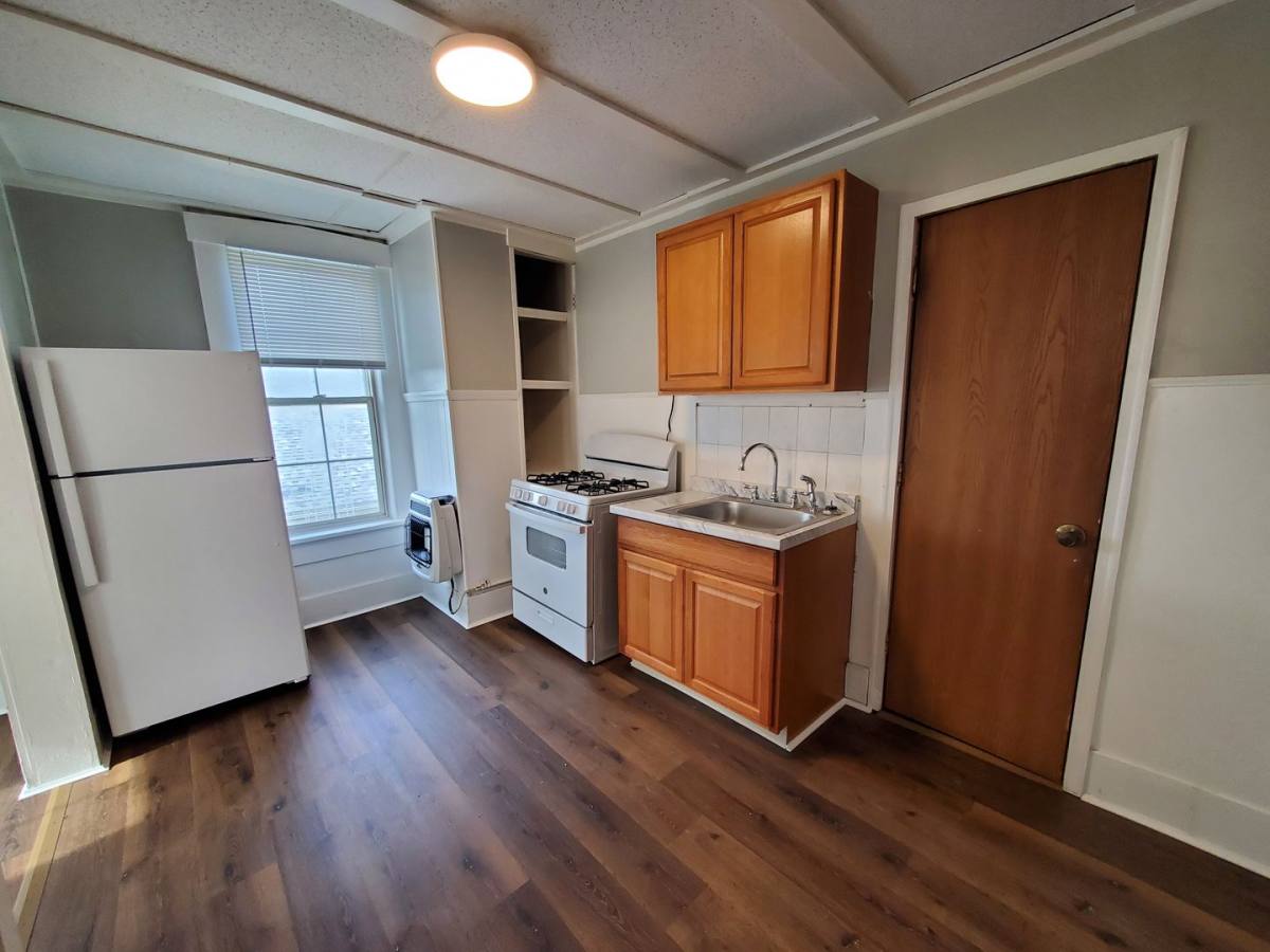 Apartment for rent at 30-32 N Miami Ave, Dayton, OH 45449