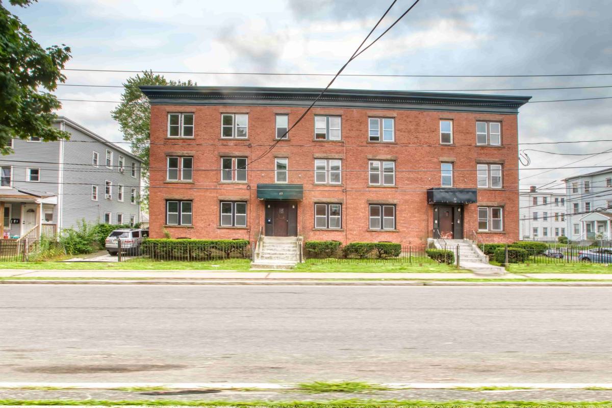 Apartment for rent at 49-51 Kibbe St, Hartford, CT 06106