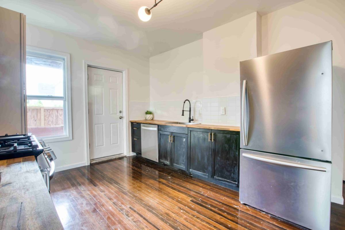 Apartment for rent at 49-51 Kibbe St, Hartford, CT 06106