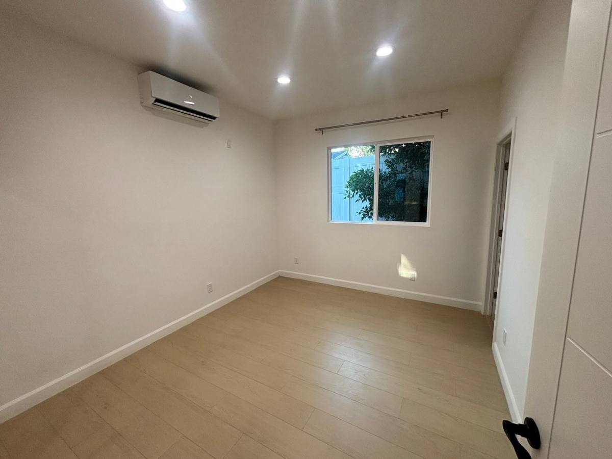 House for rent at 10941 Amestoy Ave, Granada Hills, CA 91344
