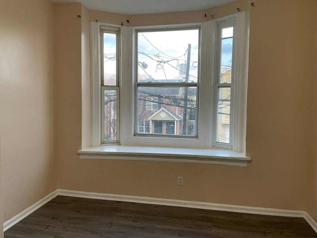 Apartment for rent at 475 Clinton Ave, Newark, NJ 07108