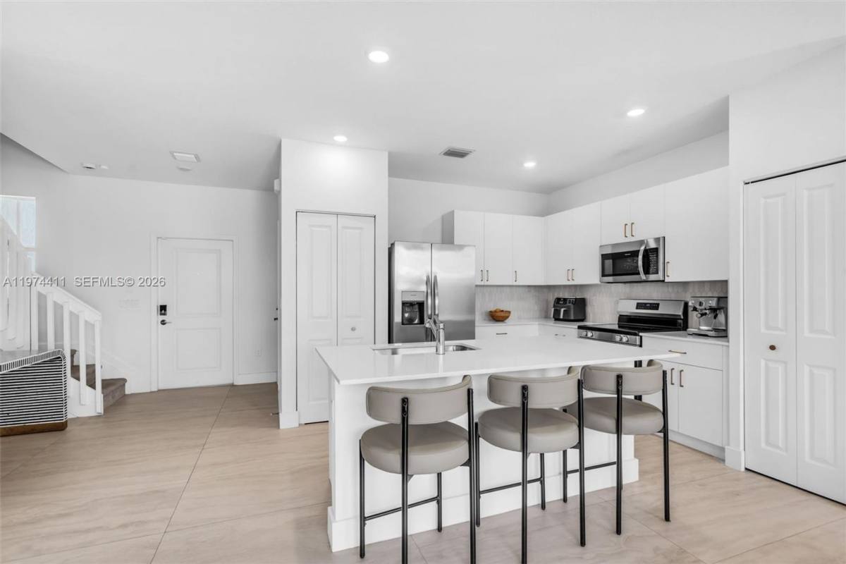House for rent at 11927 NW 46th St, Pompano Beach, FL 33076