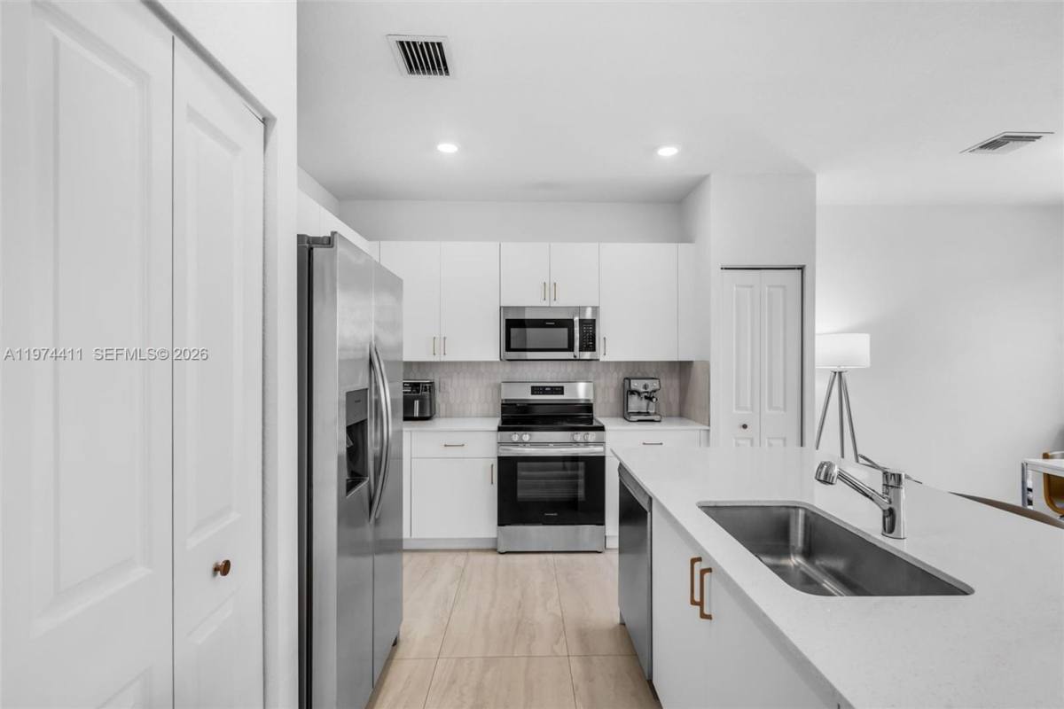 House for rent at 11927 NW 46th St, Pompano Beach, FL 33076